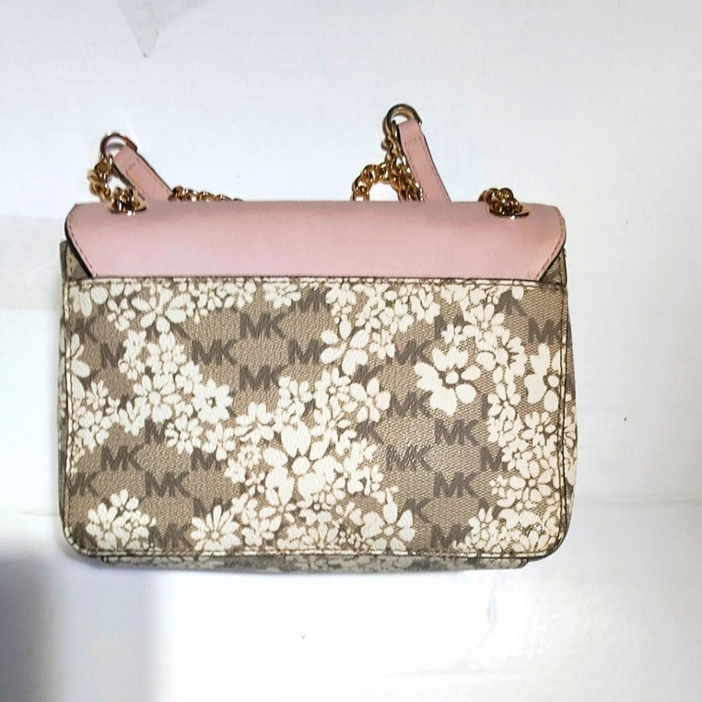 Ted Baker Pink and Gray Clutch with Minimalist Design - Picture 2 of 8